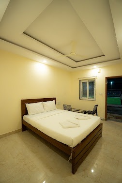 Mountain Oasis Resort room